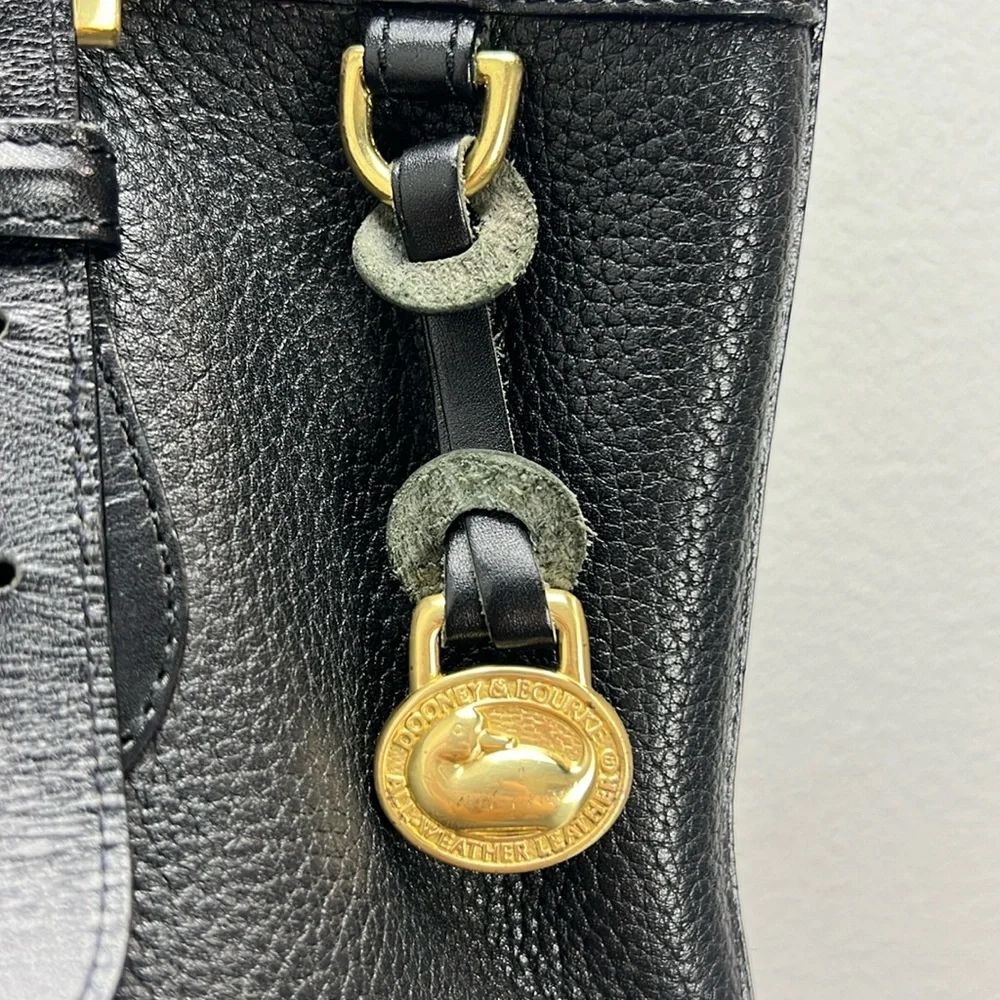 Vintage Dooney & Bourke Black All Weather Leather Pebbled Tote Gold Hardware - Picture 6 of 15